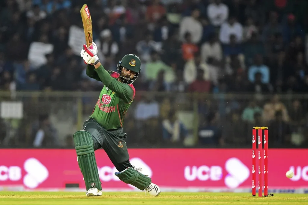 বিপিএলের আগেই ফিরছেন তামিম