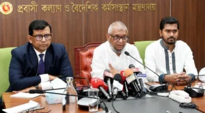 জনশক্তি রপ্তানিতে কোনো সিন্ডিকেট থাকবে না: প্রবাসী কল্যাণ মন্ত্রী