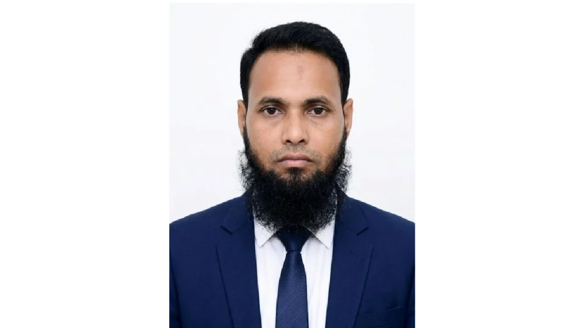 প্রাথমিক শিক্ষা পদক ২০২৬: জাতীয় পর্যায়ে দেশসেরা কর্মচারী চাঁদপুরের ফরিদুল ইসলাম