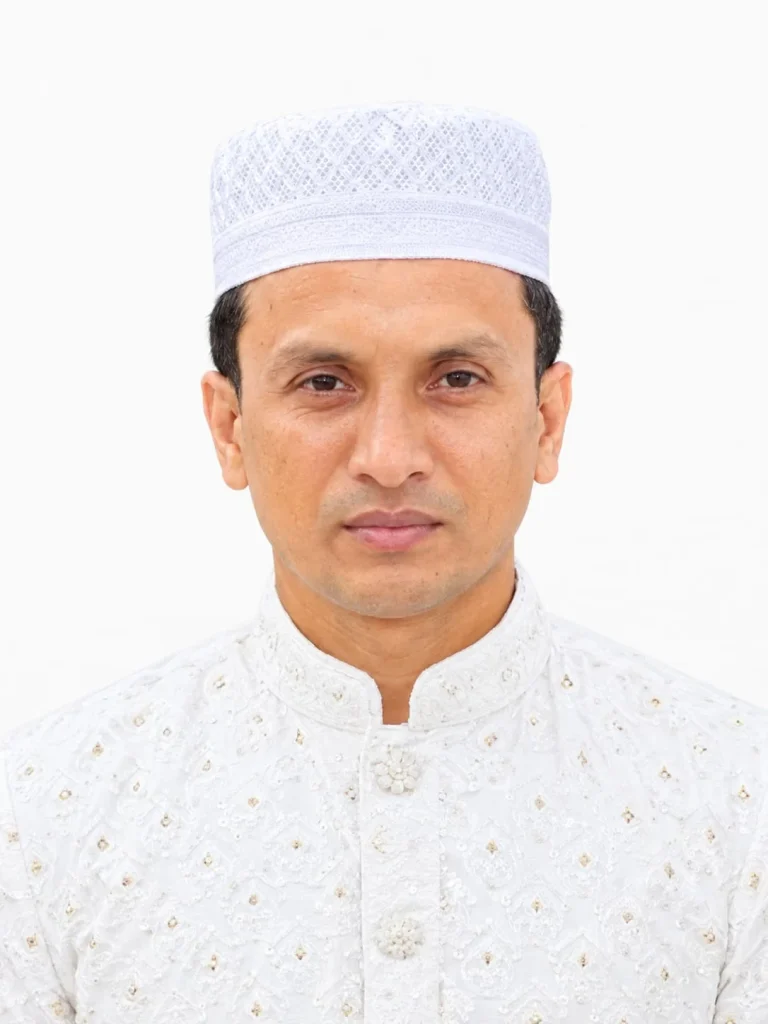সানোয়ারা ইসলাম বালক উচ্চ বিদ্যালয়ের ইংরেজি বিভাগের সহকারী শিক্ষক এনামুল হক (৩৪)