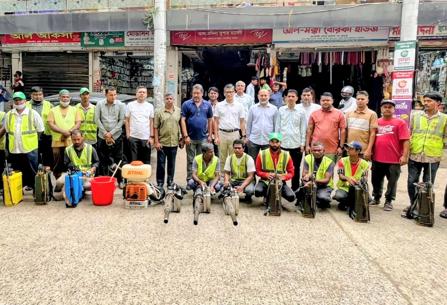 চট্টগ্রামে ৩৯ নম্বর ওয়ার্ডে ডেঙ্গু প্রতিরোধে চসিকের ক্রেশ প্রোগ্রাম